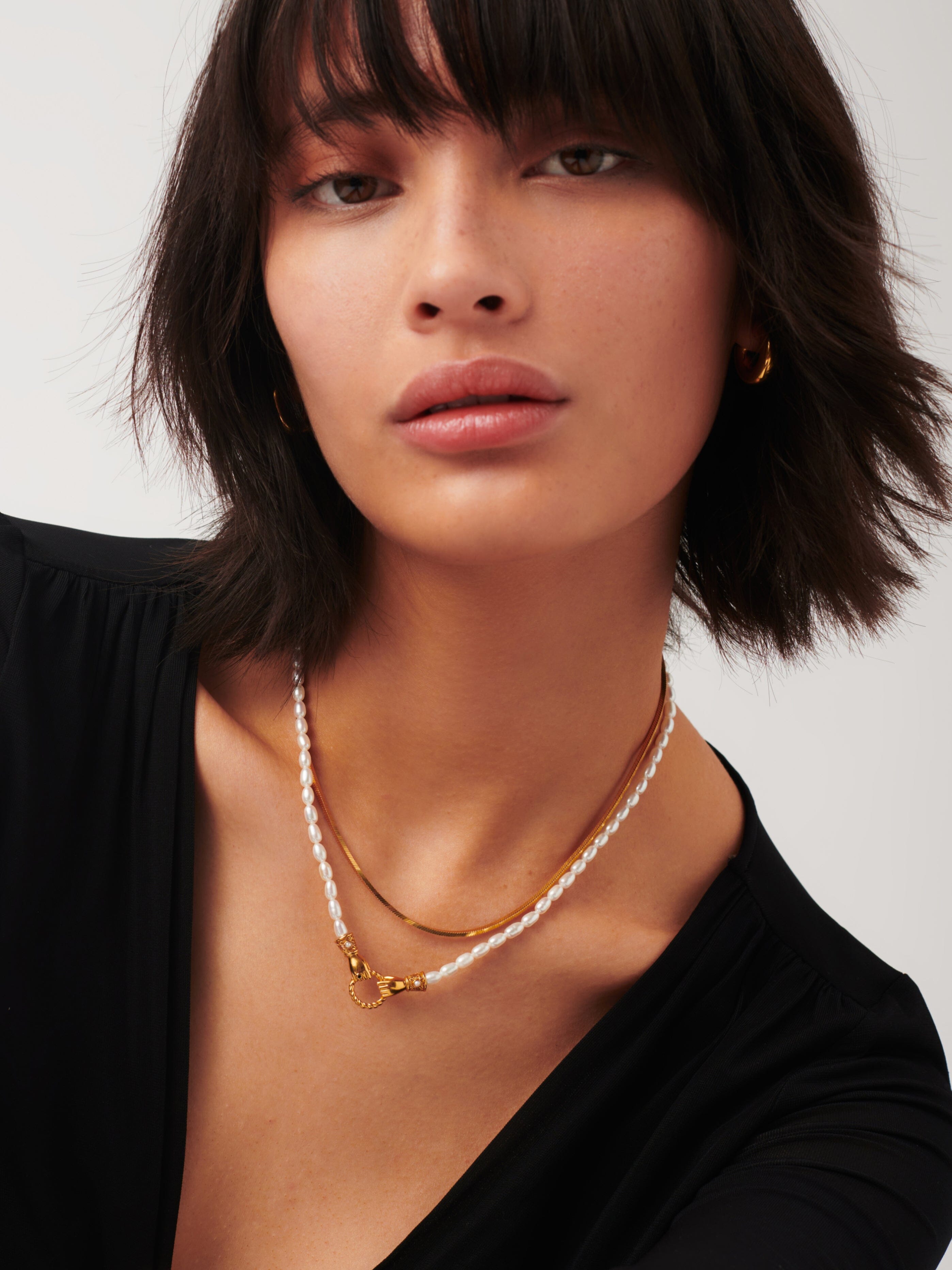 Harris Reed In Good Hands Pearl Pendant Necklace | 18ct Gold Plated/Pearl & Black Onyx