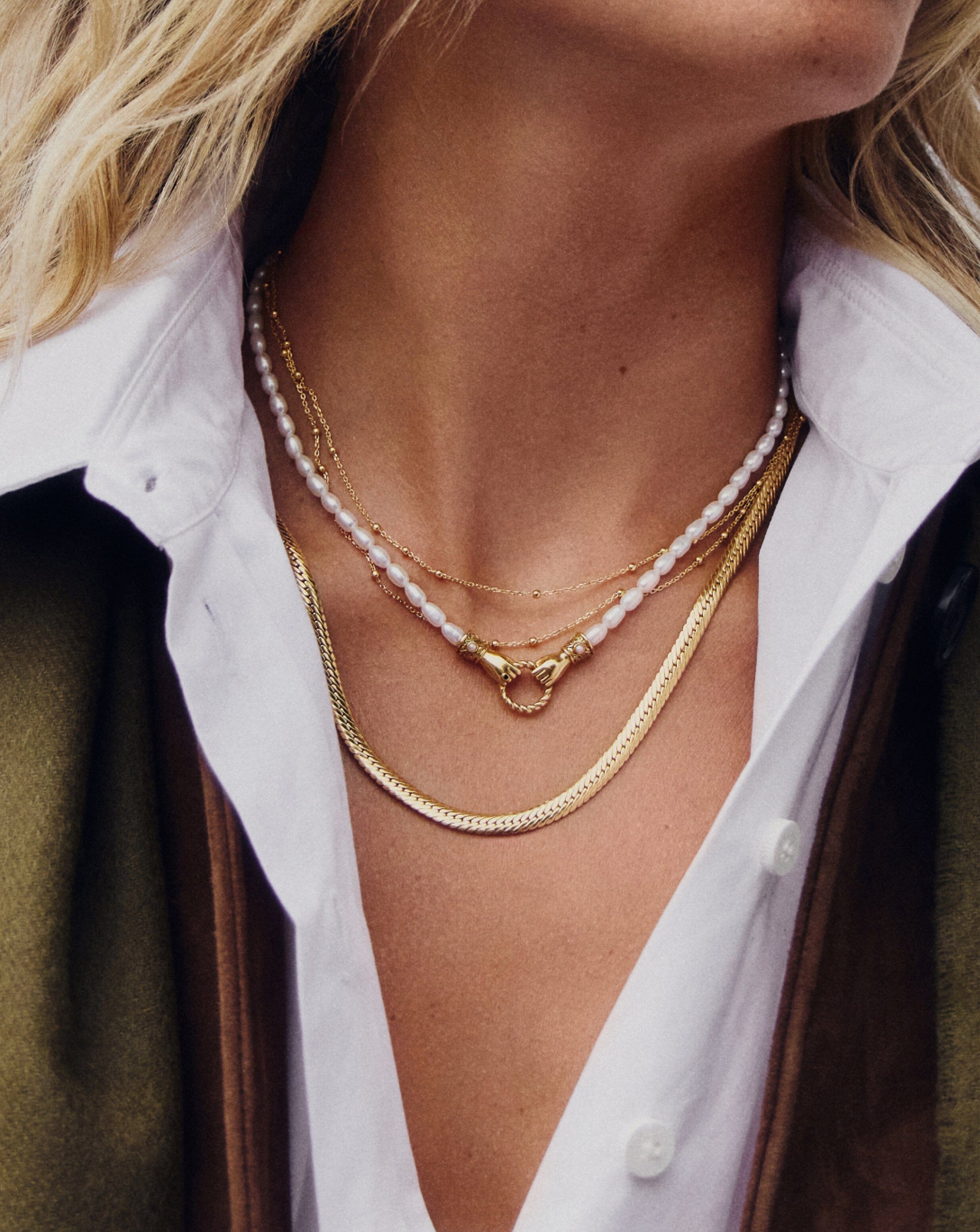 Harris Reed In Good Hands Pearl Pendant Necklace | 18ct Gold Plated/Pearl & Black Onyx