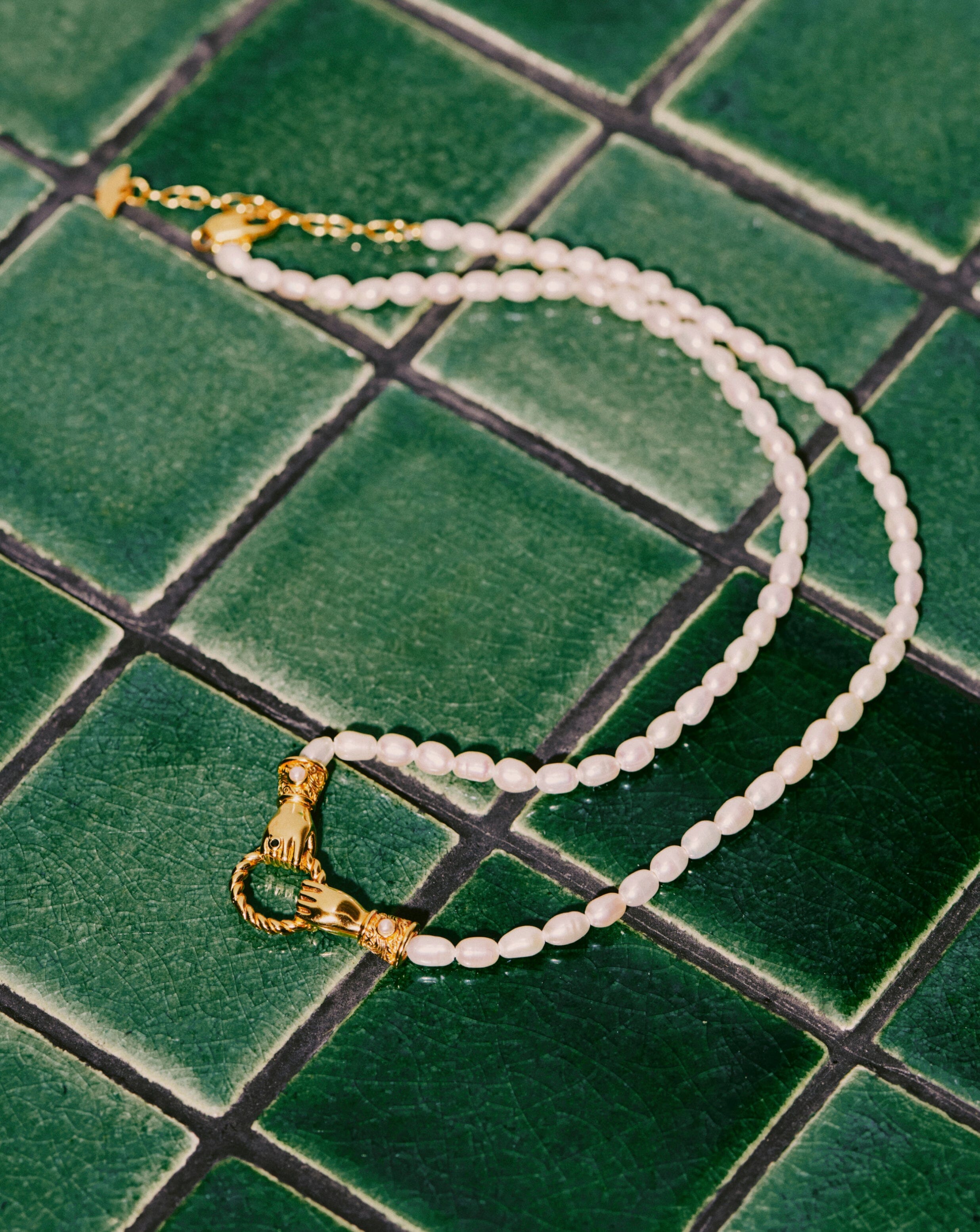 Harris Reed In Good Hands Pearl Pendant Necklace | 18ct Gold Plated/Pearl & Black Onyx