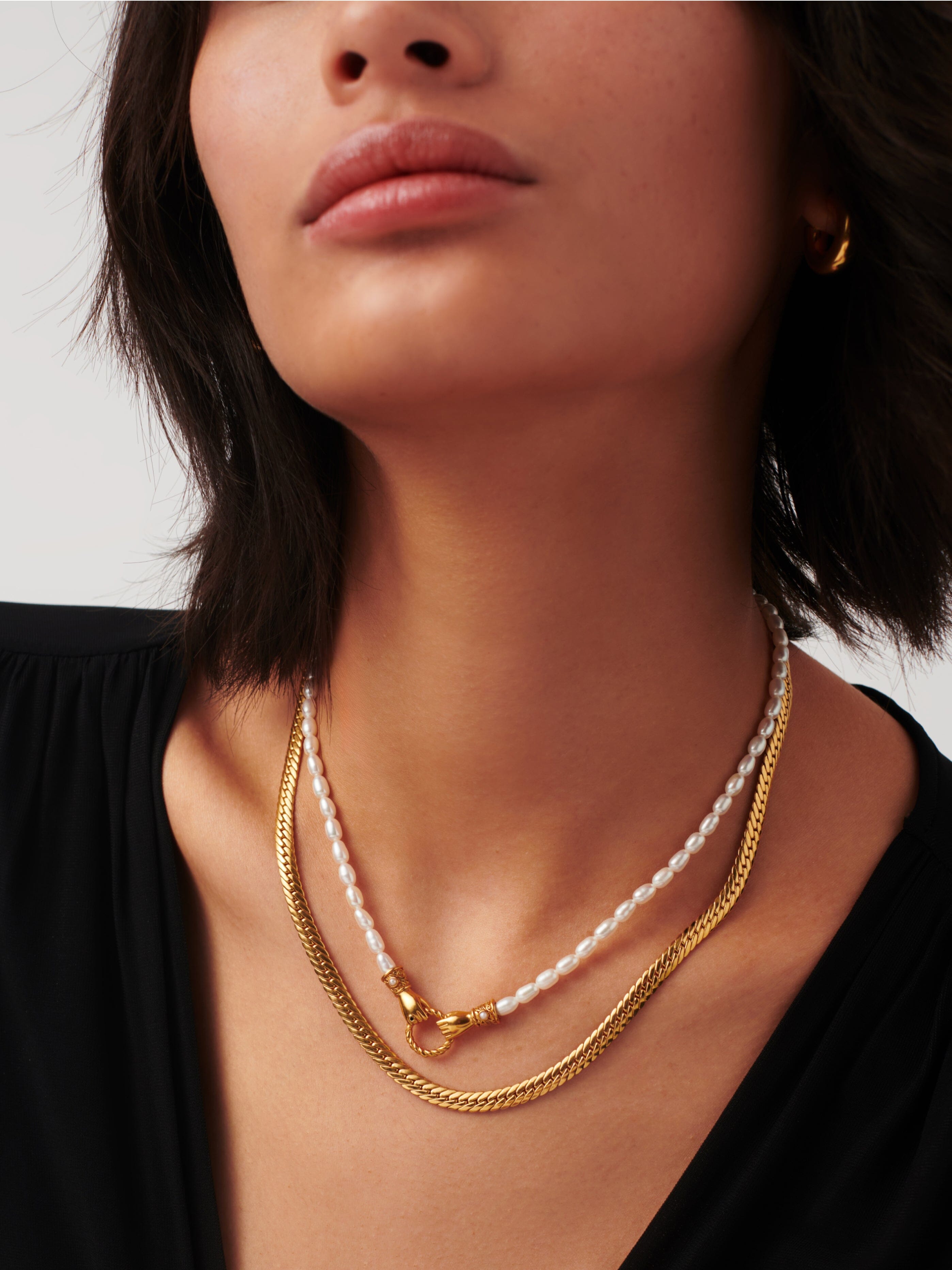 Harris Reed In Good Hands Pearl Pendant Necklace | 18ct Gold Plated/Pearl & Black Onyx