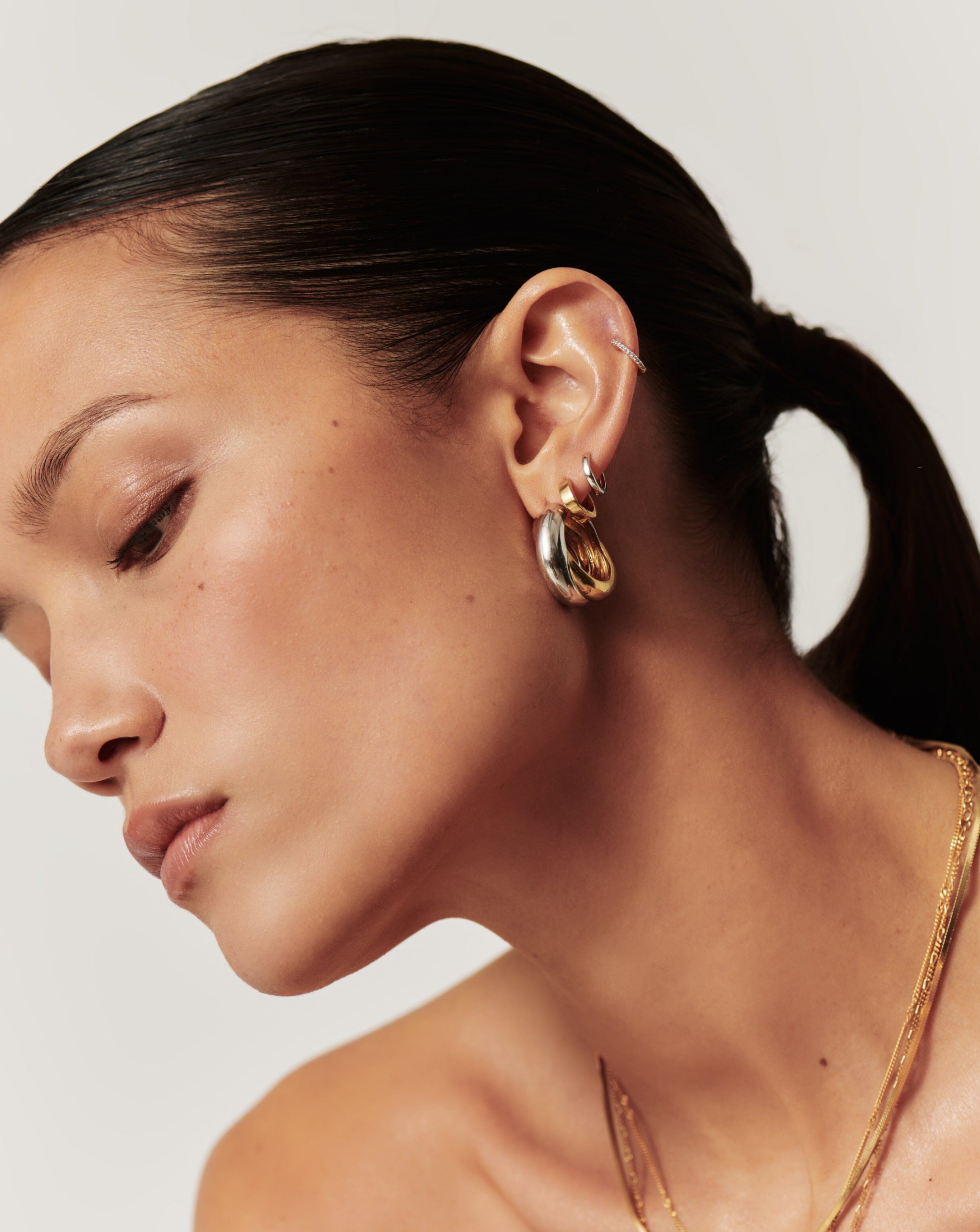 Lucy Williams Chunky Medium Entwine Hoop Earrings | Mixed Metal