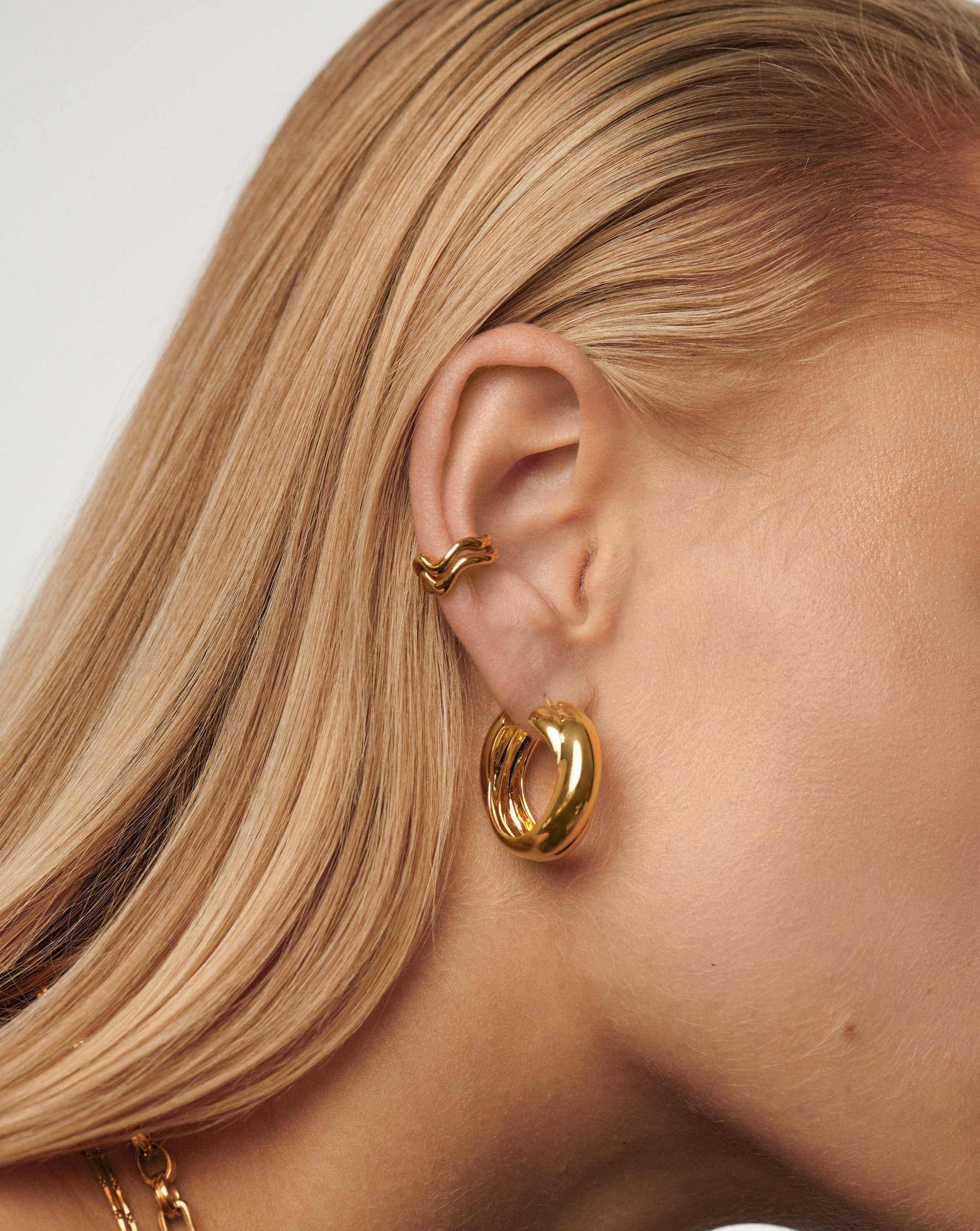 Lucy Williams Chunky Medium Entwine Hoop Earrings | 18ct Gold Plated