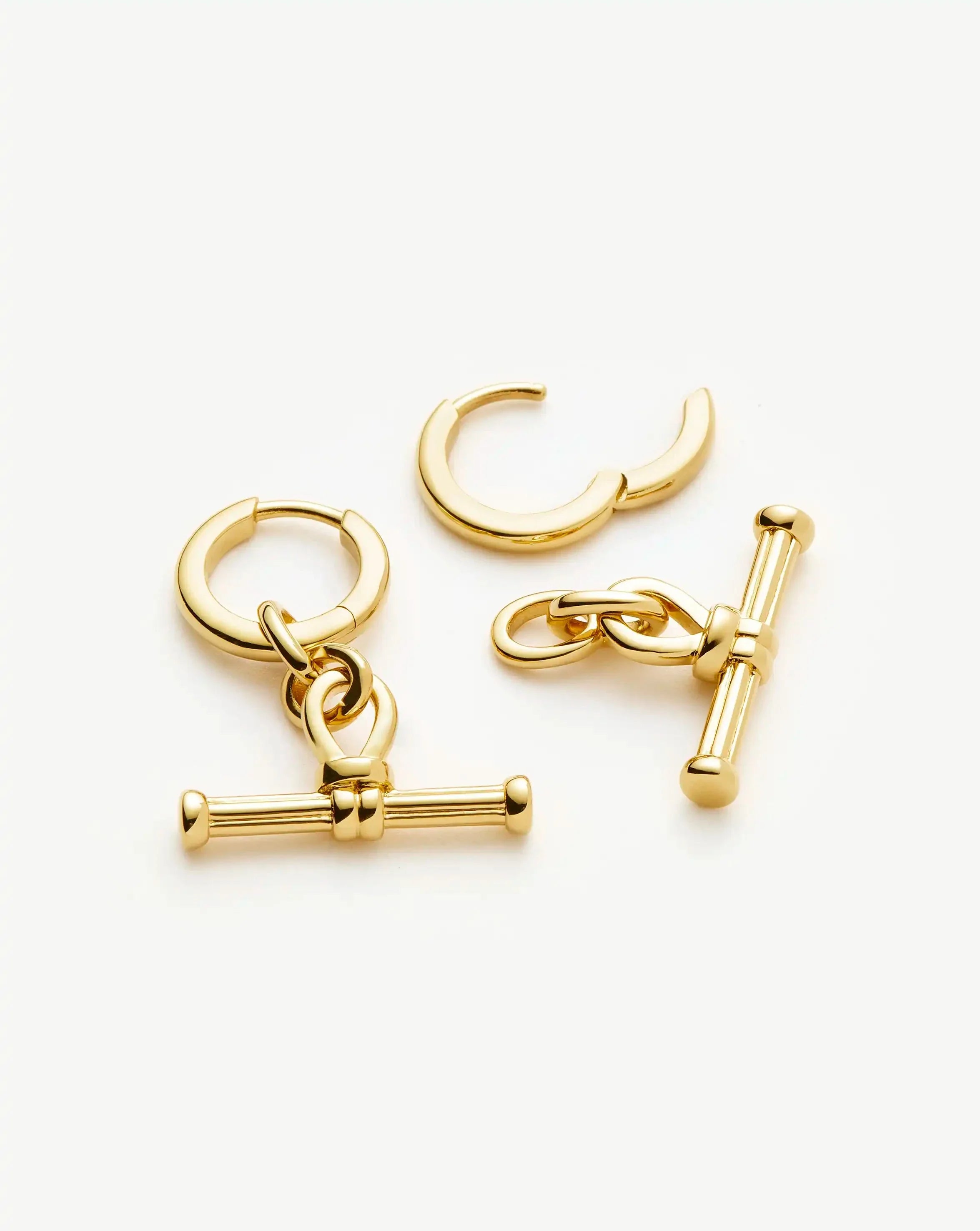 Ridge T-Bar Drop Huggies | 18ct Gold Plated