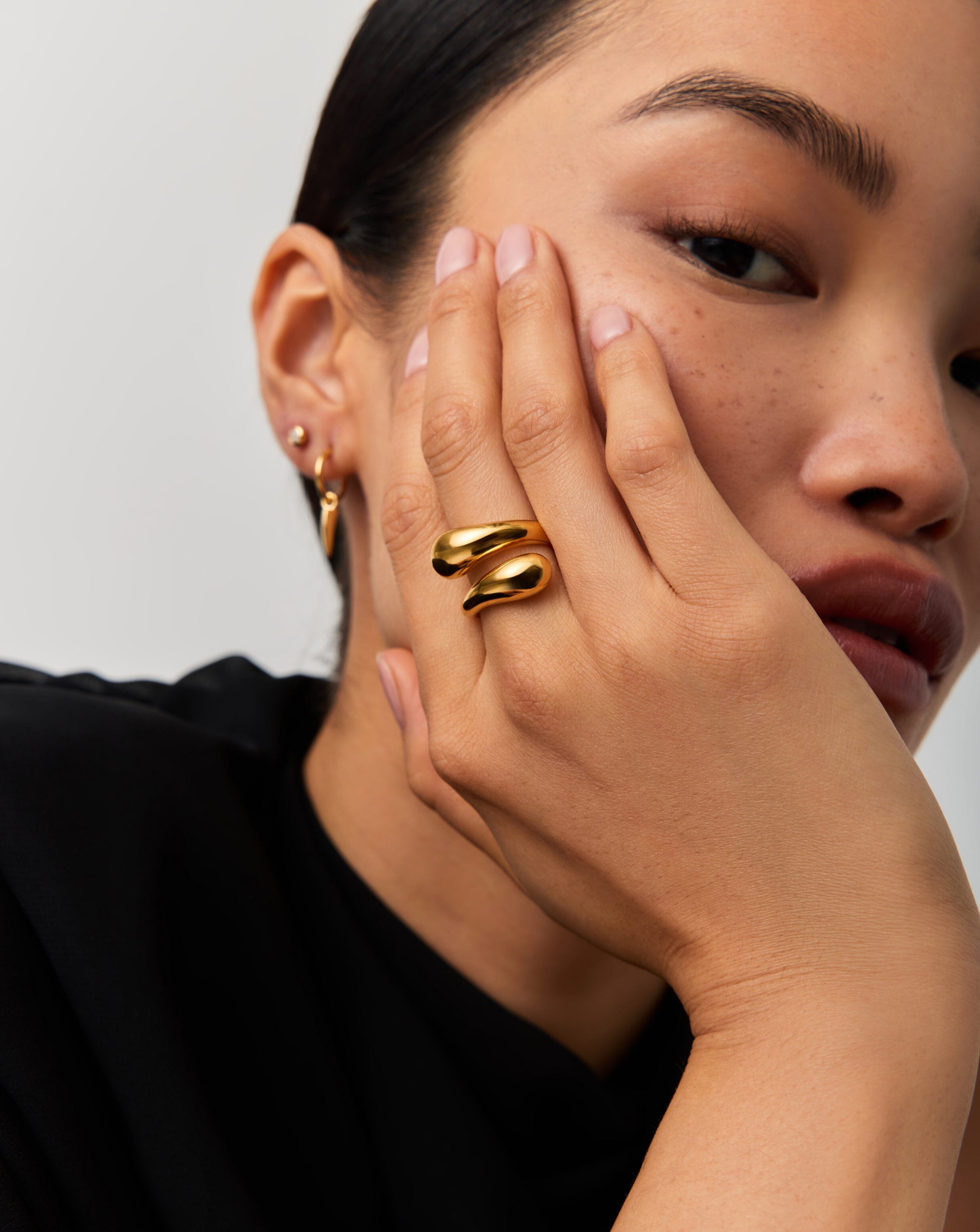 Savi Sculptural Crossover Ring | 18ct Gold Vermeil